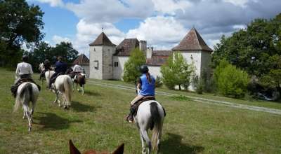 randonnée à cheval dans le Périgord