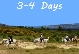 3-4 days horseback riding vacations in Provence - Luberon - Camargue