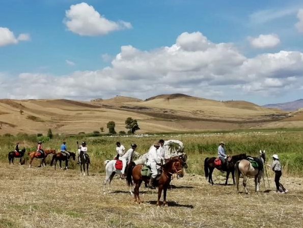 Sicily horse riding trip