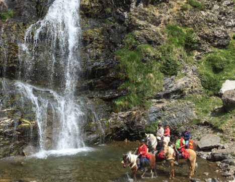 horseback riding in Pyrenees in Spain