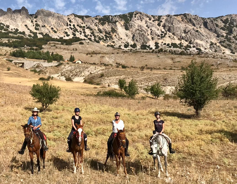 horse riding in Sicily