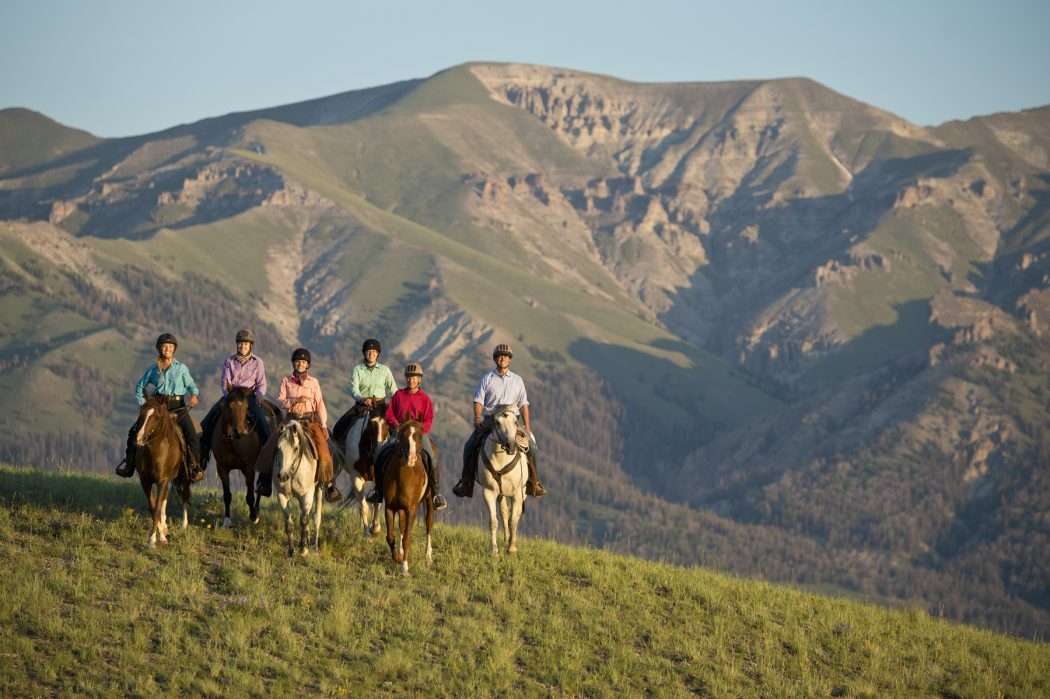Horse riding in a ranch in USA : EQUESTRIAN WEEK RANCH STAY IN WYOMING |  Cap Rando - Horseback riding vacations