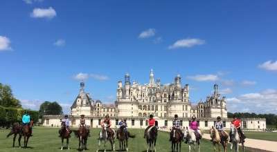 horse riding Loire castles