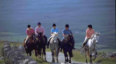 horse riding in ireland