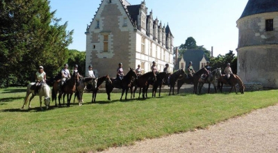 loire castle horseback ride