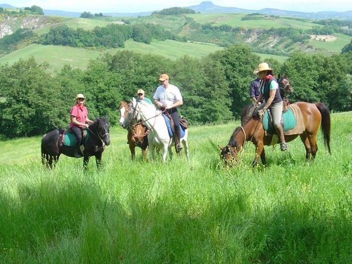 horse riding vacation in Tuscany