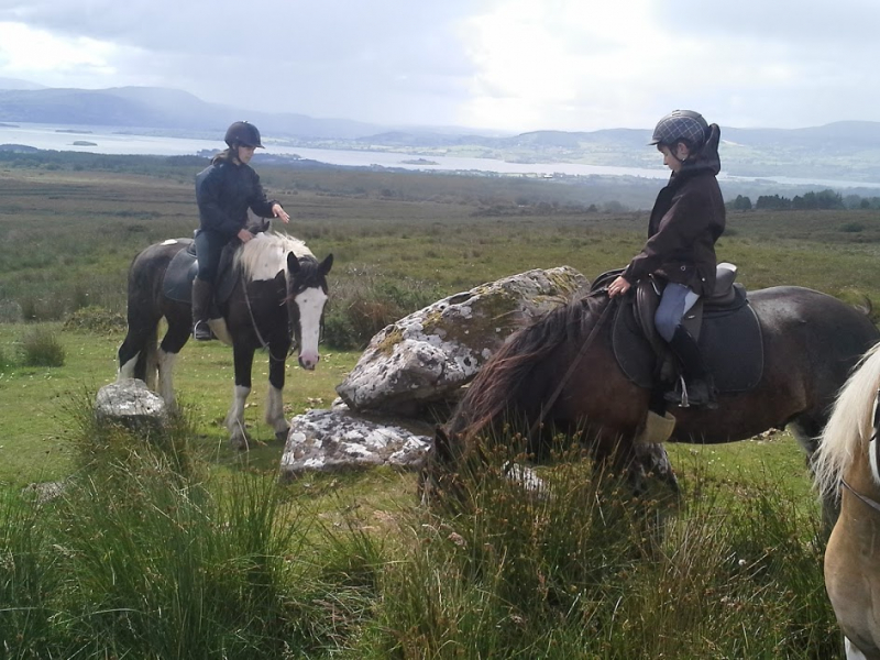 horse ridingin Ireland
