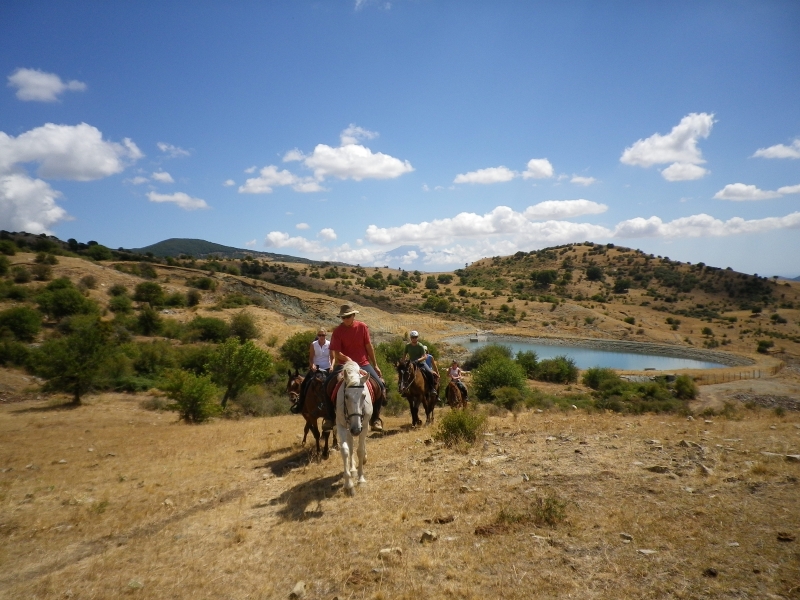 week horse riding vacation in Italy