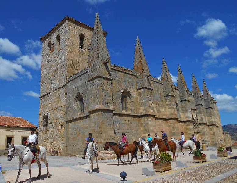 equestrian tour in Spain