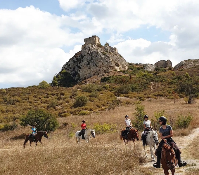 horseback riding trip in Provence