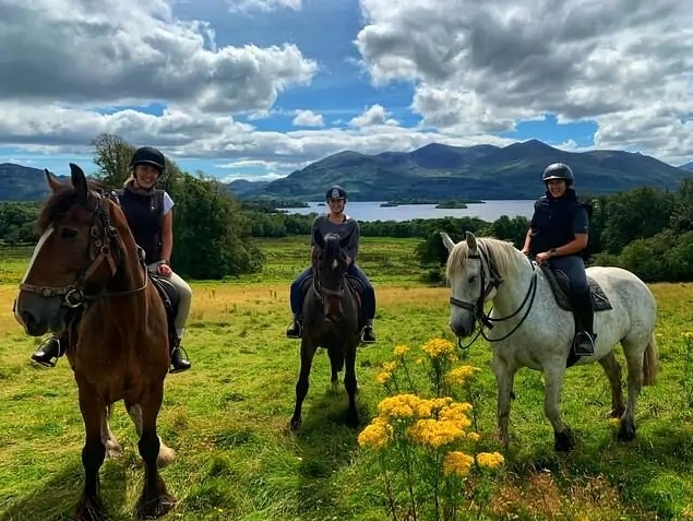 horse riding in ireland