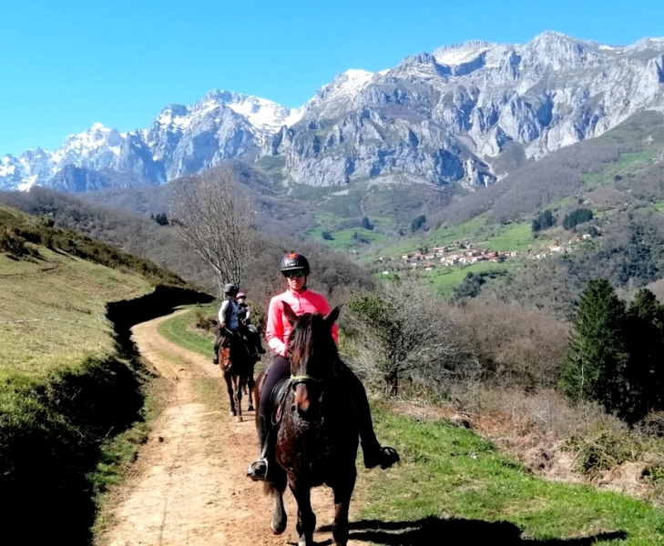 horse trail ride spain