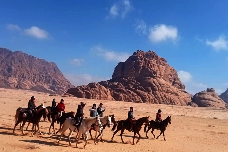 horseback riding trip in jordan