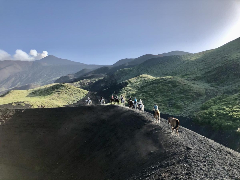 horse riding in sicily