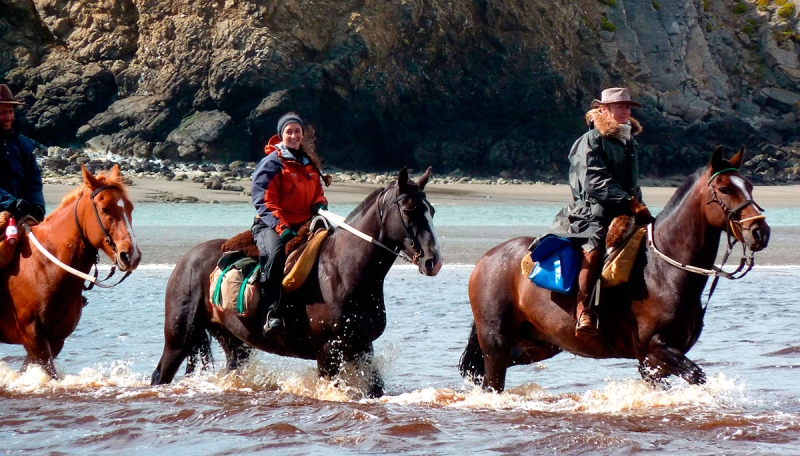 equestrian trail ride in Patagonia