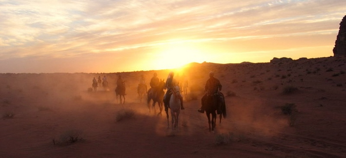 horseback riding wadi rum jordan