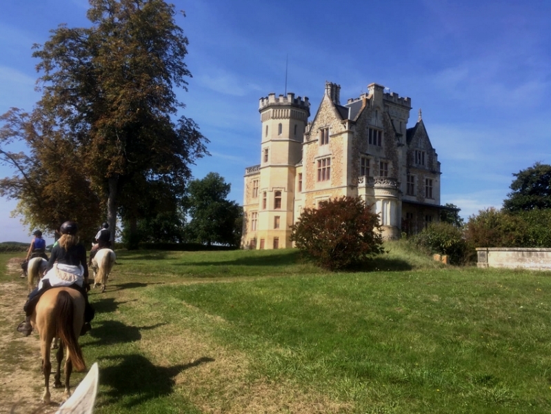 trail ride in bordeaux