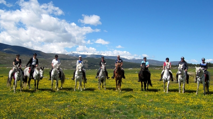 Horseback Trail Ride in SPAIN : THE SIERRA DE GREDOS & CASTLES