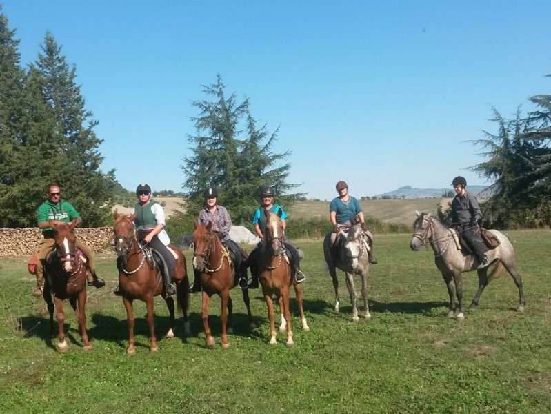 horseback traim ride in tuscany