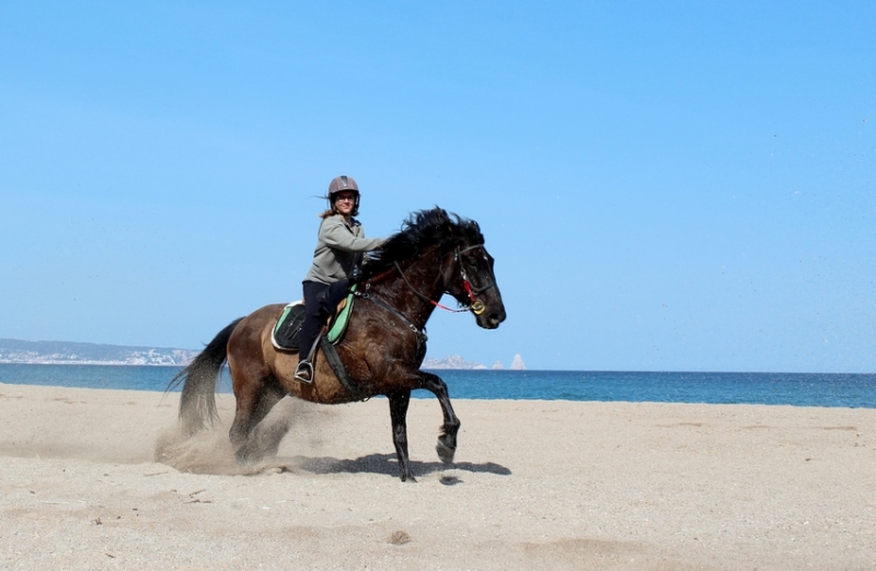 horseback riding trip in spain in catalonia