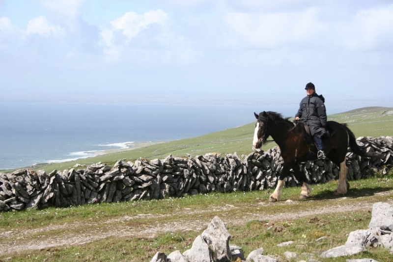 horseback riding trip in ireland