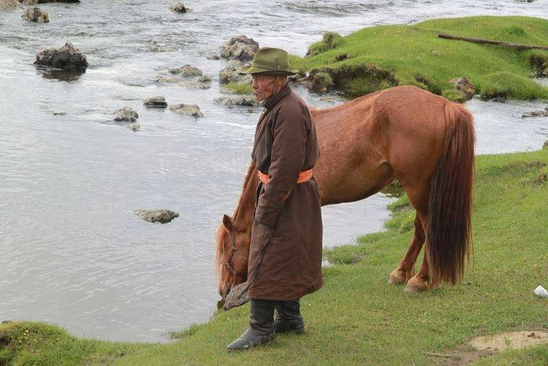 horseback riding vacation in Mongolia