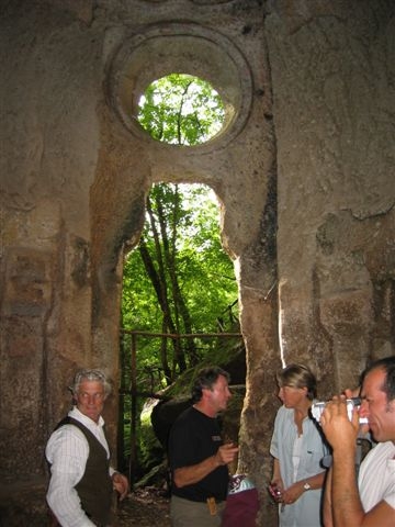 horse riding holidays tuscany