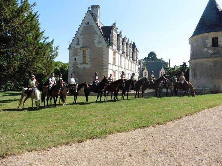 loire castle horseback ride